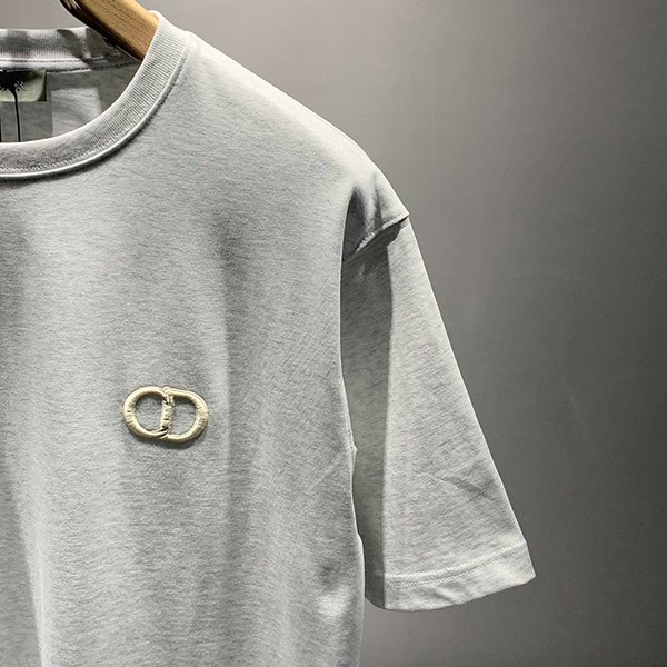 新作◆ディオール CDアイコン Tシャツ コピー コットン クルーネック 刺しゅうロゴ 4色 013J600A0589